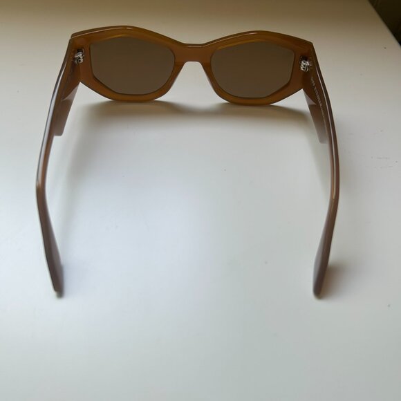 DIFF  Zoe Angular Sunglasses | Brown Frame | Polarized UV400 Brown Lenses | NEW - Picture 8 of 10